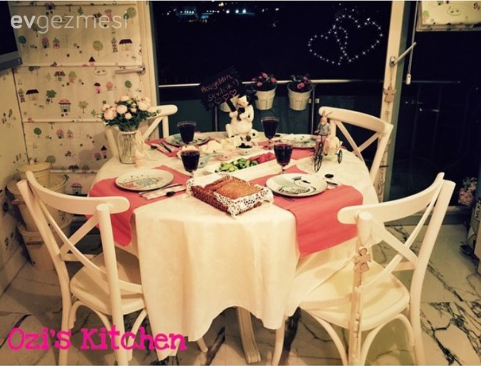 Şıklığın konfor ile buluştuğu her köşesi zevkli bir ev..