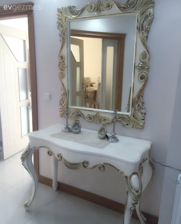 Antre, Ayna, Dresuar