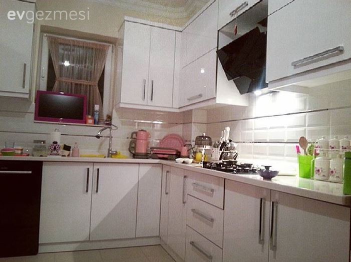 Ceren hanımın etnik detaylarla zenginleşen modern ve özgün evi.