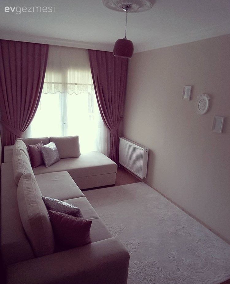 Beyaz, Fon perde, Halı, Köşe koltuk, Oturma Odası, Pembe, Perde