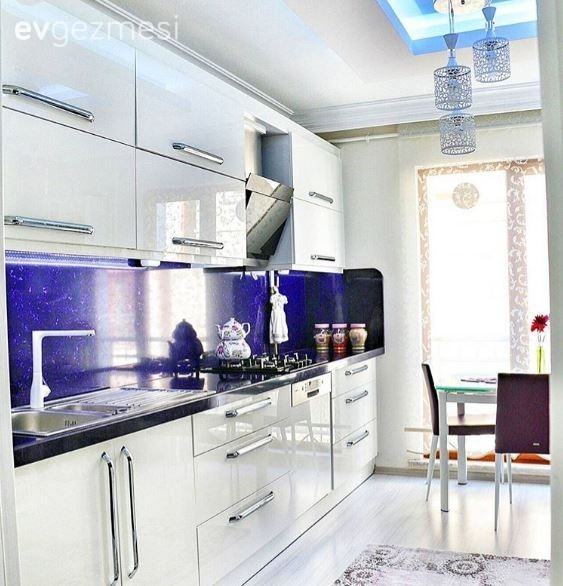 Sitemizde yayınlanmış evlerden 25 harika beyaz mutfak..