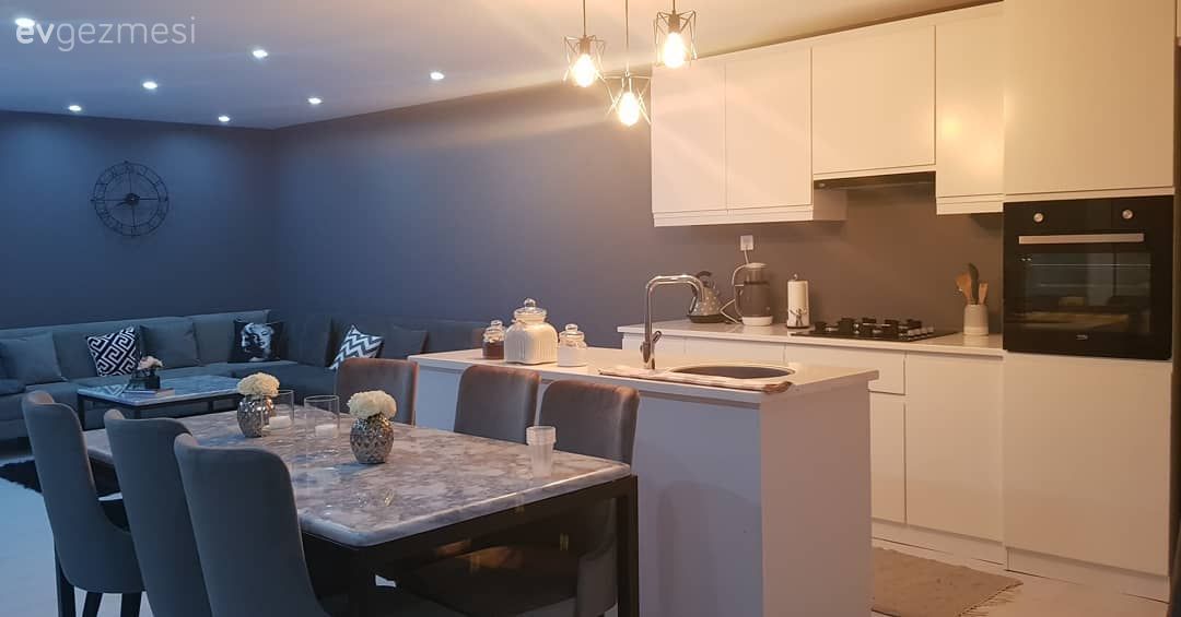 Yemek Odası, Mermer, Mermer masa, Amerikan Mutfak, Mutfak, Spot aydınlatma, Avize, Beyaz mutfak