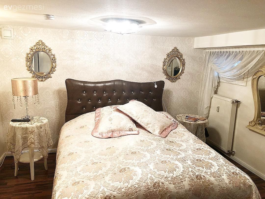 Yatak Odası, Yatak örtüsü, Ayna, Abajur