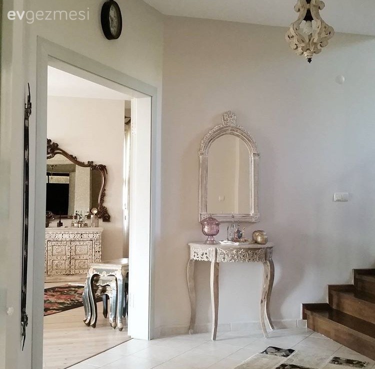 Antre, Avize, Ayna, Dresuar, Merdiven, Aydınlatma