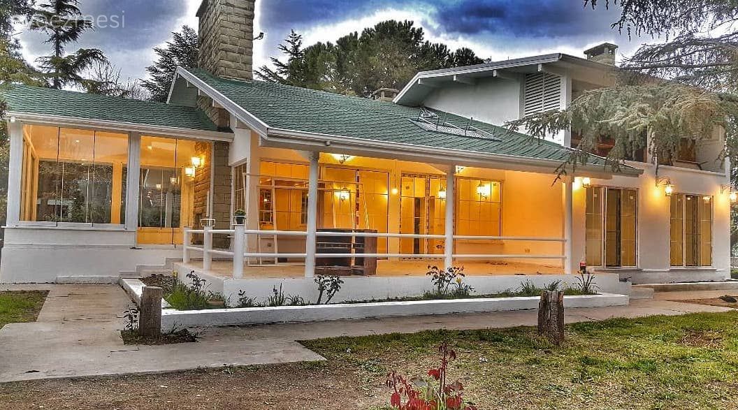 Nazlı hanımın harika tasarımlara ev sahipliği yapan, nostaljik evi..