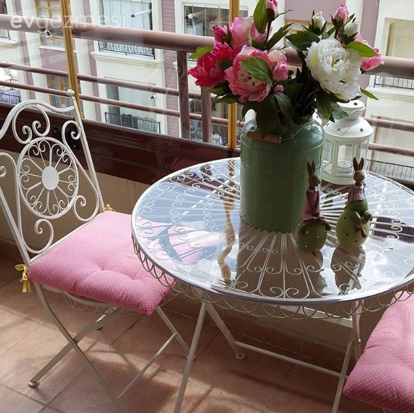 Pastel renklerle country stilde huzur dolu bir ev..