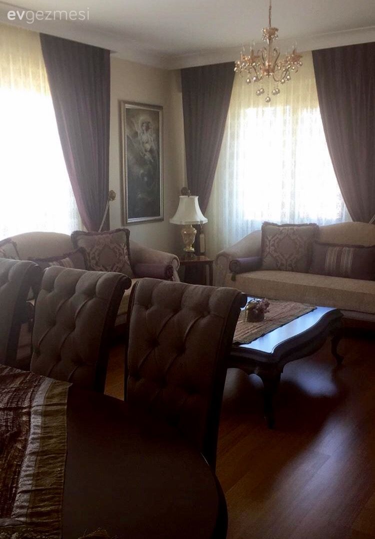 Salon, Avize, Fon perde, Perde, Orta sehpa, Kahverengi