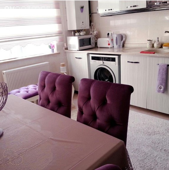 Mor, Mutfak, Mutfak masası