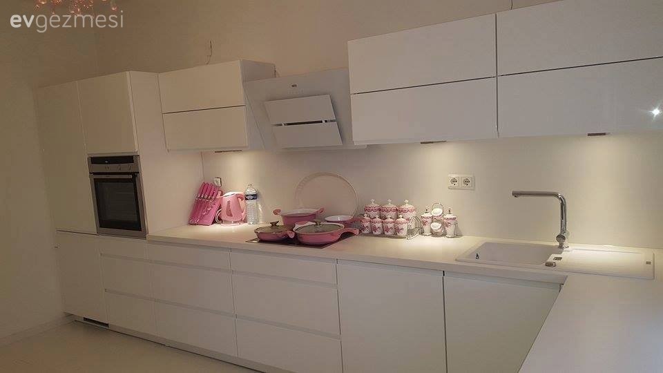 Beyaz, Mutfak, Pembe