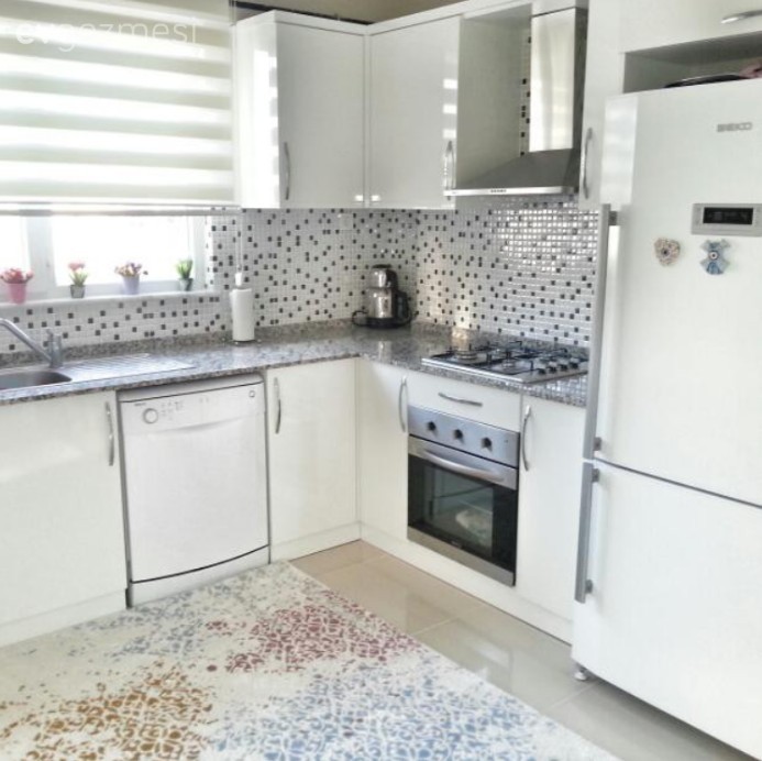 Beyaz, Halı, Mutfak, Perde