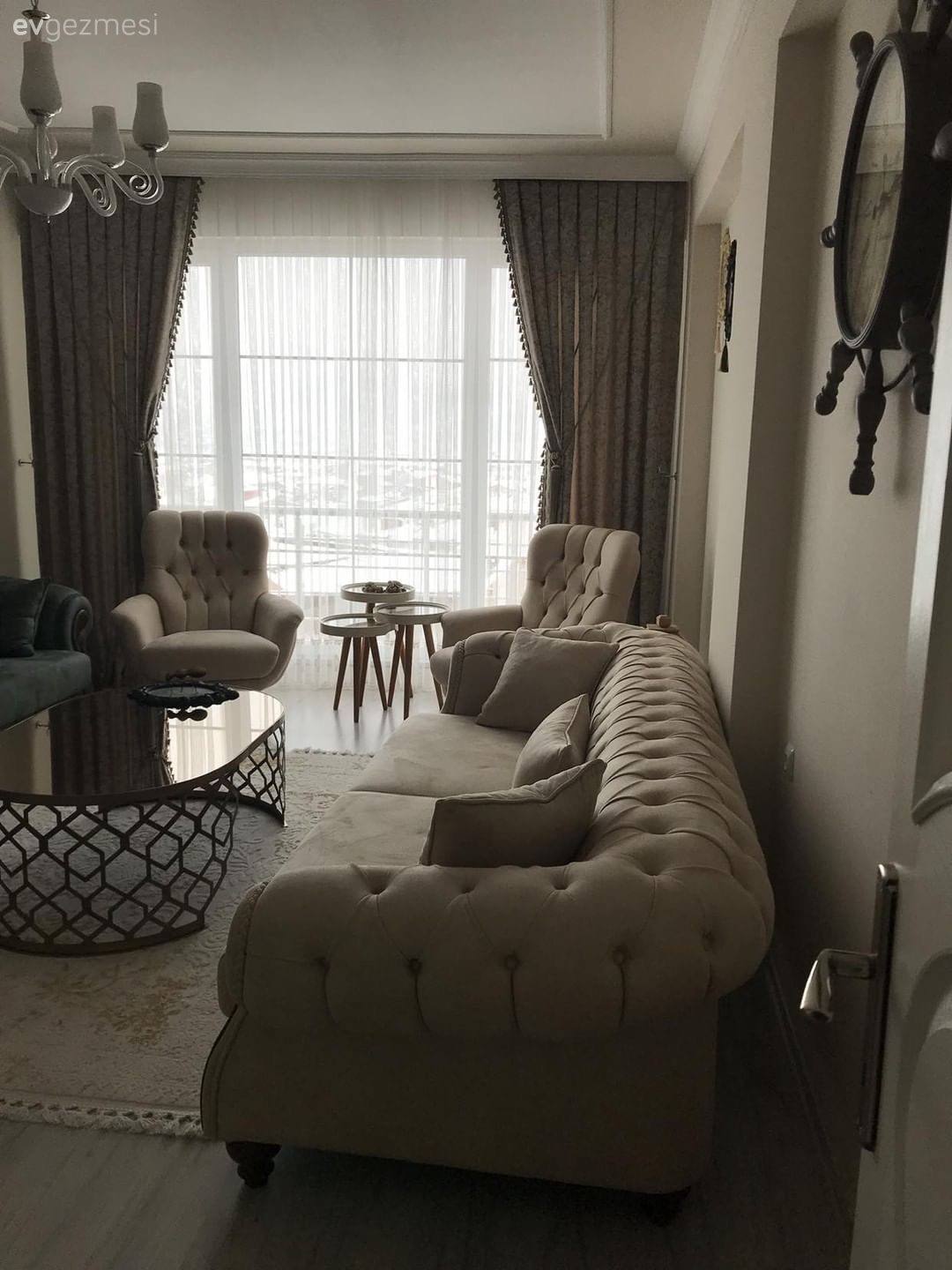 Bu Salonun Duvarları İlgiyi Üstüne Çekiyor!