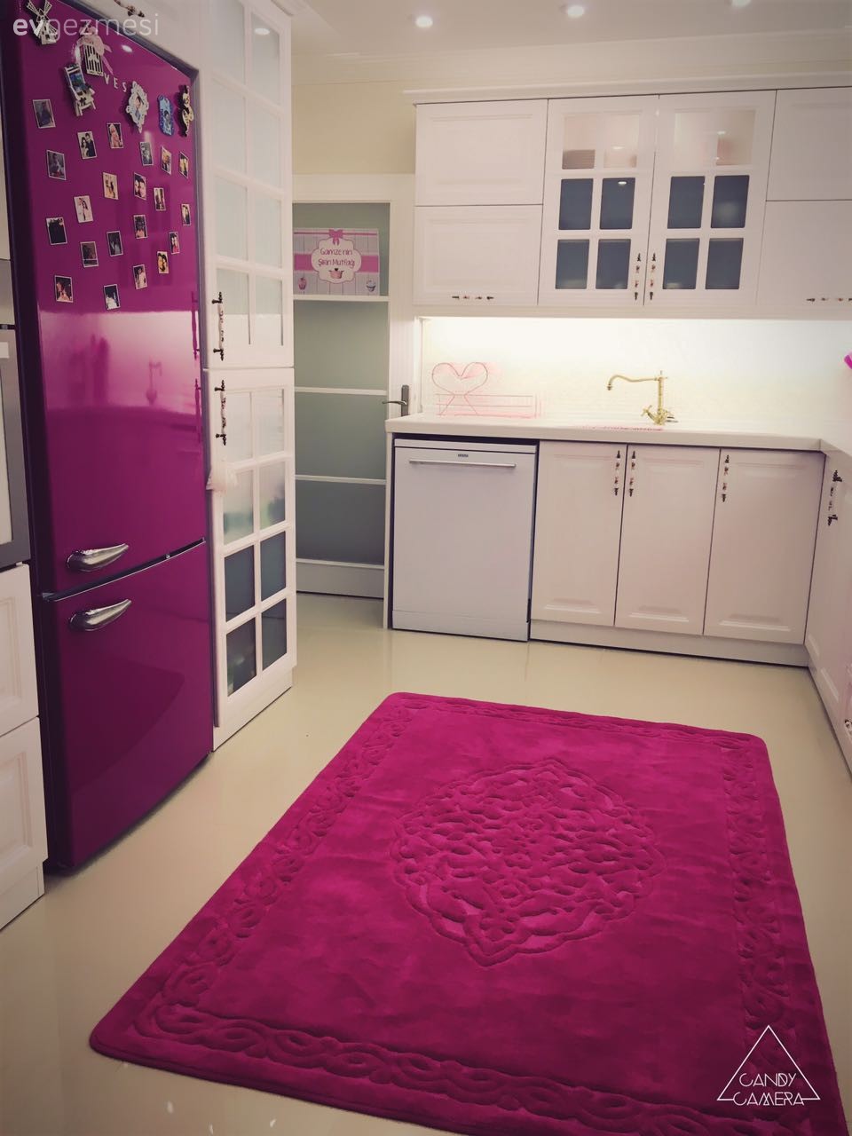 Avangart stil hakimiyetinde, göz alıcı ve şık: Gamze hanımın evi..