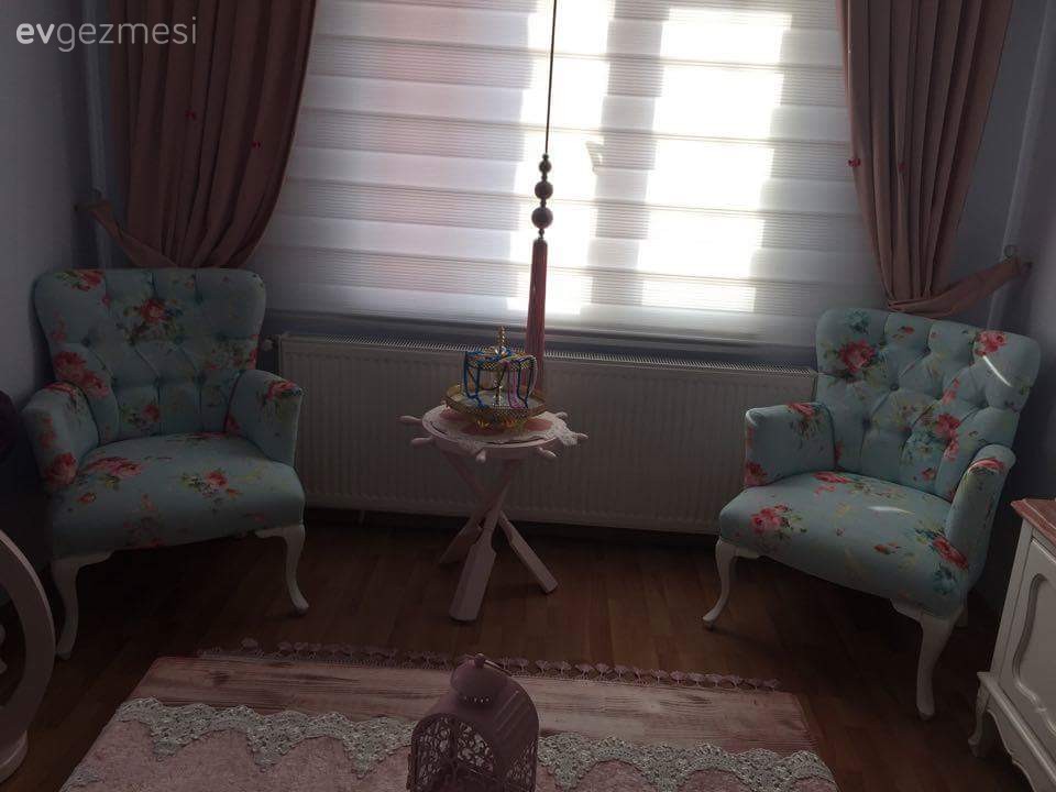 Meryem hanımın renkleri doyasıya kullandığı kır evi (country) stil evi