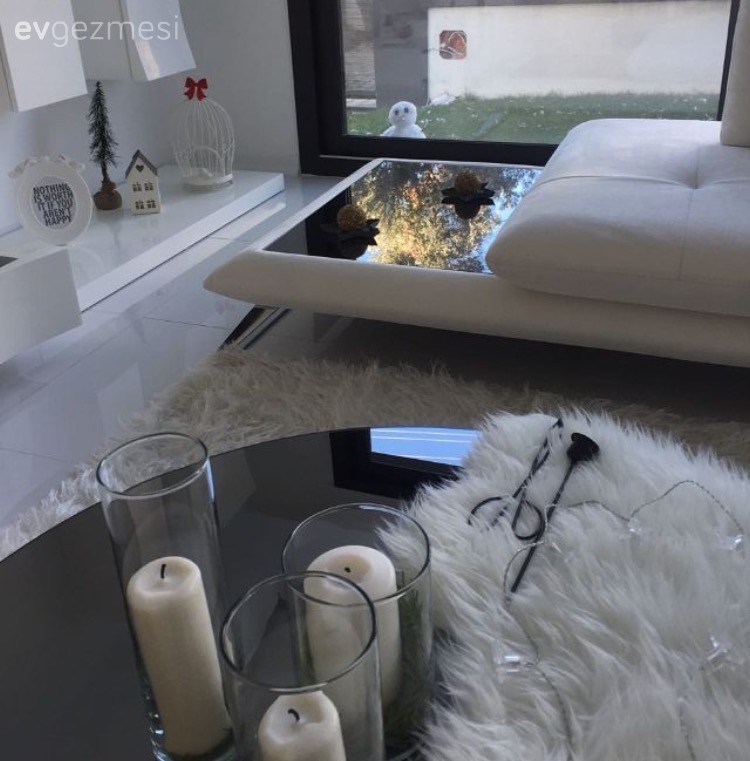 Özlem hanımın her detayı kendi tasarladığı, modern stil evi.