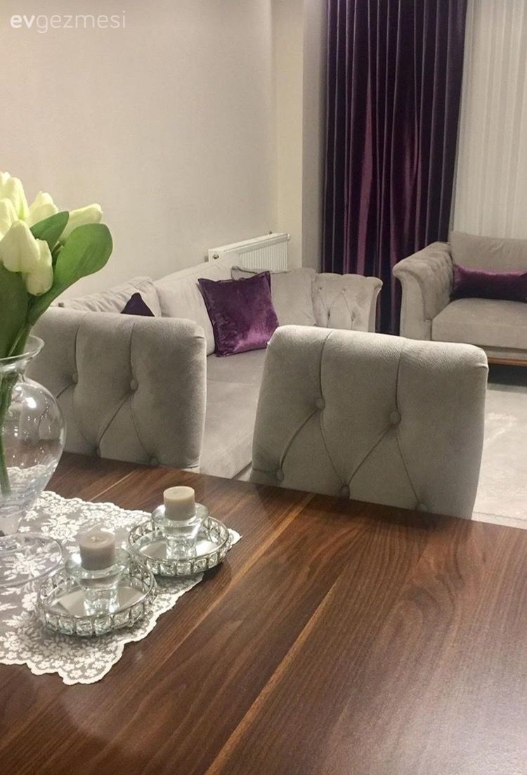 Altın ve mor detaylar ile göz alıcı. Hasret hanımın evinden..