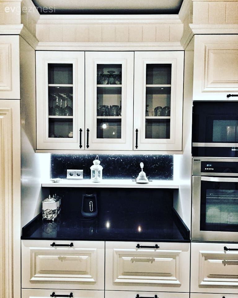 Mutfak, Geleneksel Mutfak, Country mutfak, Siyah- Beyaz, Siyah tezgah