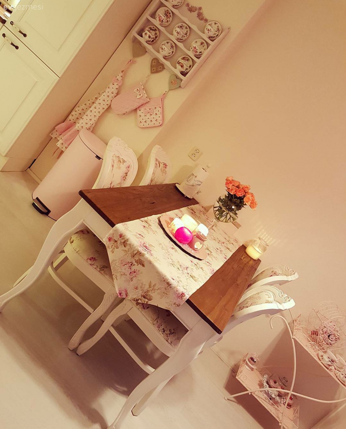 Büşra hanımın harika evinin ayrıntılarından kareler..