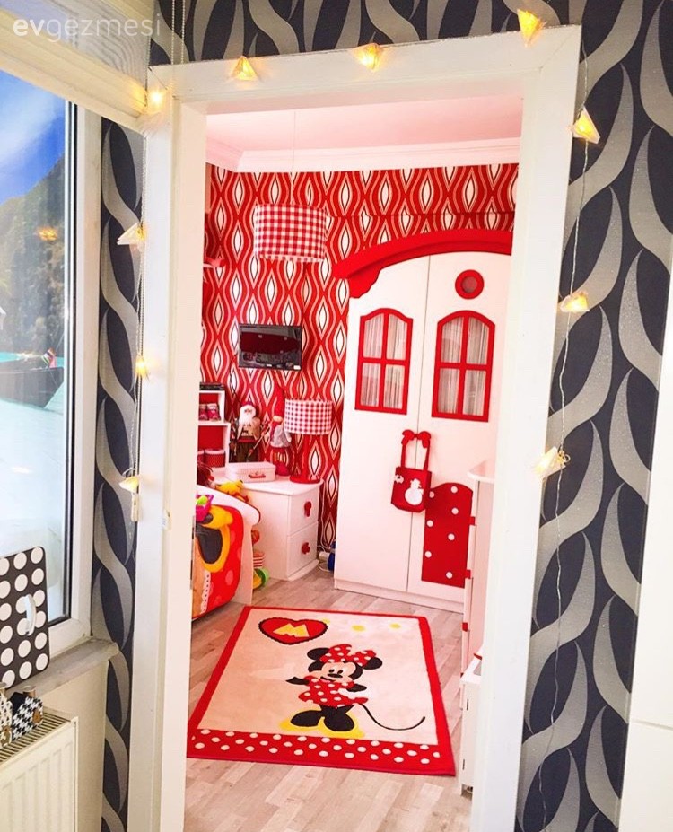 Çocuk Odası, Duvar kağıdı, Kırmızı