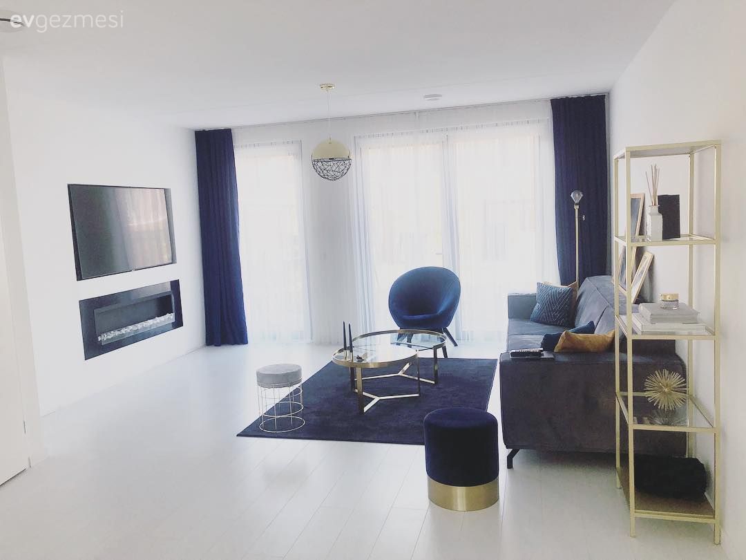 Bu Salonda Sade Ve Sofistike Bir Ortam Var