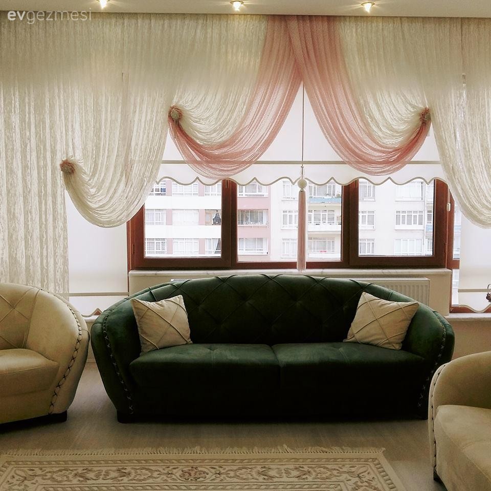 Gamze hanımın evinde romantik ve hareketli bir dekor..