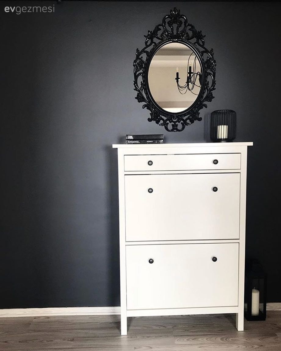 Ayakkabılık, Siyah duvar, Süpürgelik, Ayna