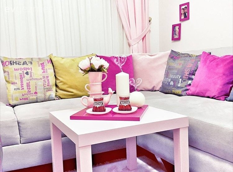 Orta sehpa, Oturma Odası, Kırlent