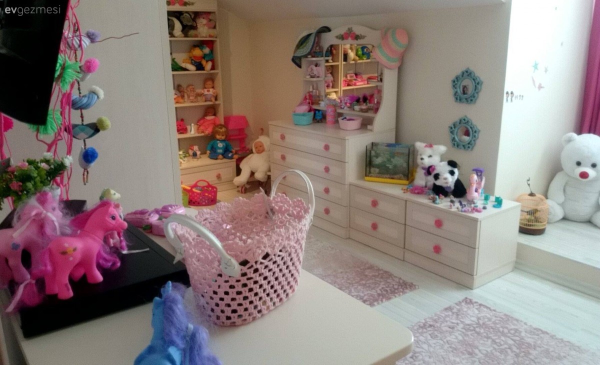 Çatı katı, Çocuk Odası