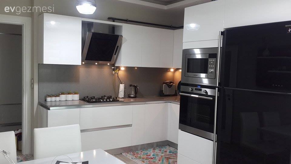 Beyaz mutfak, Halı, Modern mutfak, Mutfak