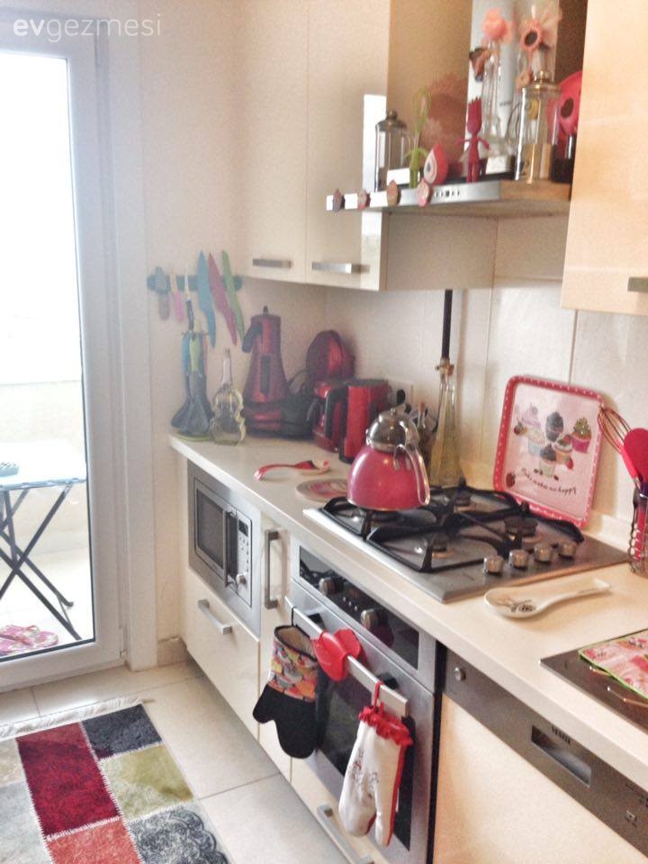 Kırmızı, Mutfak, Mutfak aksesuarları