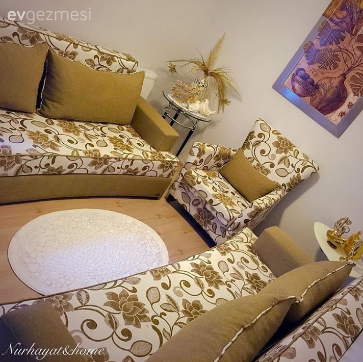 Nurhayat hanımın açık renklerle iç açıcı ve zarif evi..