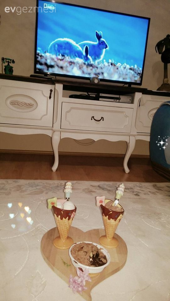 Oturma Odası, Tv ünitesi