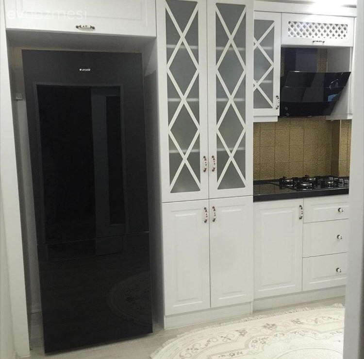 Elif hanımın modern ve klasiğin harmanı, şık ve keyifli evi.