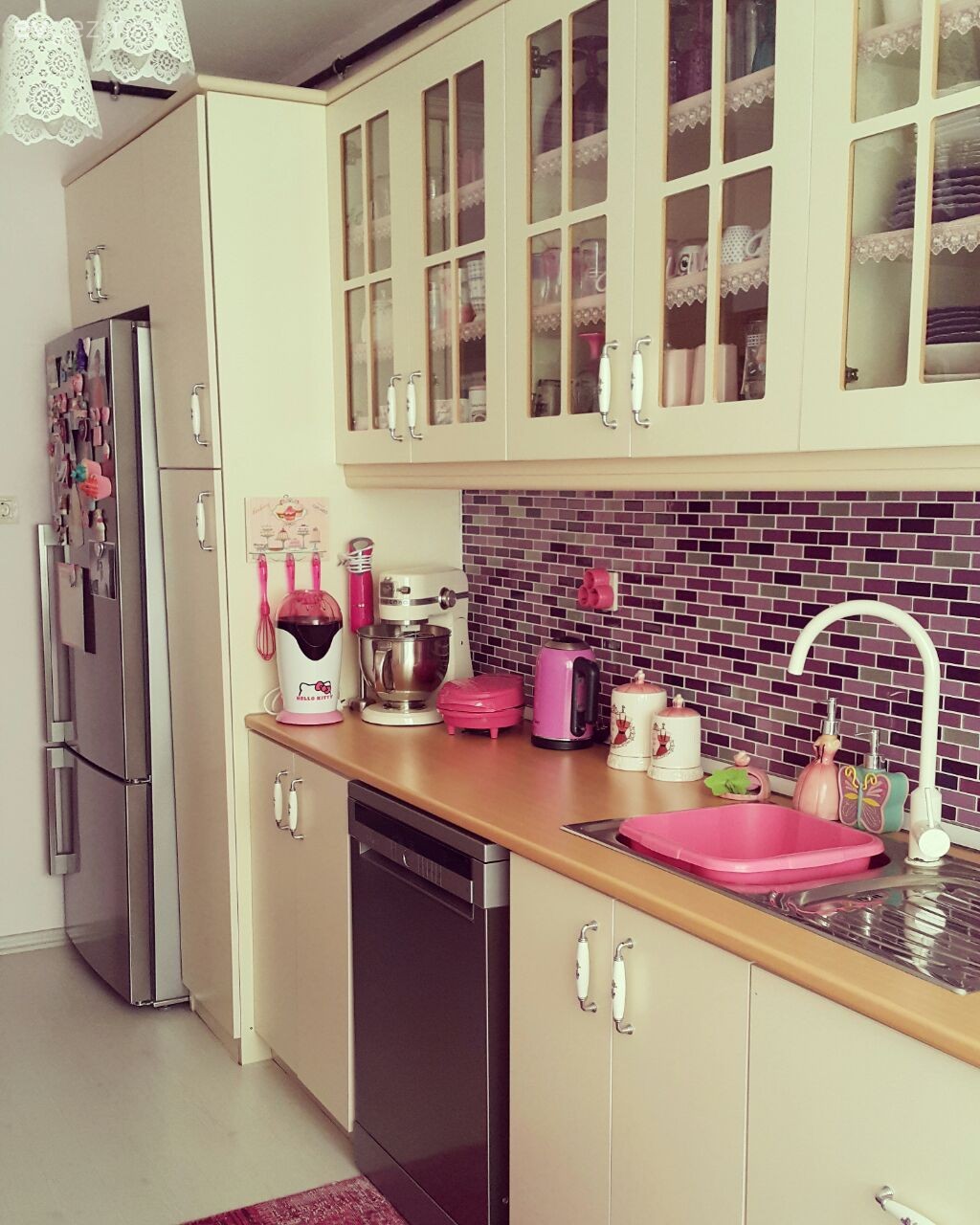 Beyaz mutfak, Country mutfak, Mutfak, Mutfak aksesuarları, Pembe