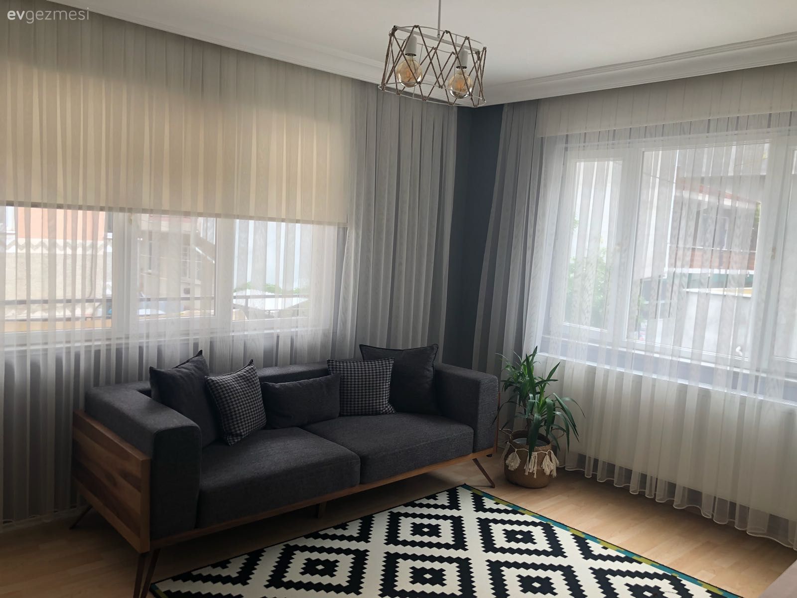 Renkli bir ortamdan, sade ve doğal dekora.. Leyla hanımın evinin yeni tasarımı.