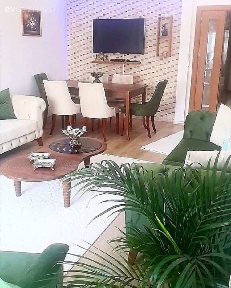 Bedriye hanımın toprak tonlarının ahşapla buluştuğu sıcak evi