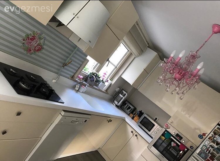 Avize, Beyaz mutfak, Mutfak, Pembe, Aydınlatma