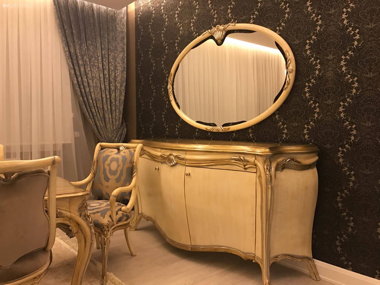 Modern ve klasiğin harmanı sofistike bir dekor. Esra hanımın yeni evi.