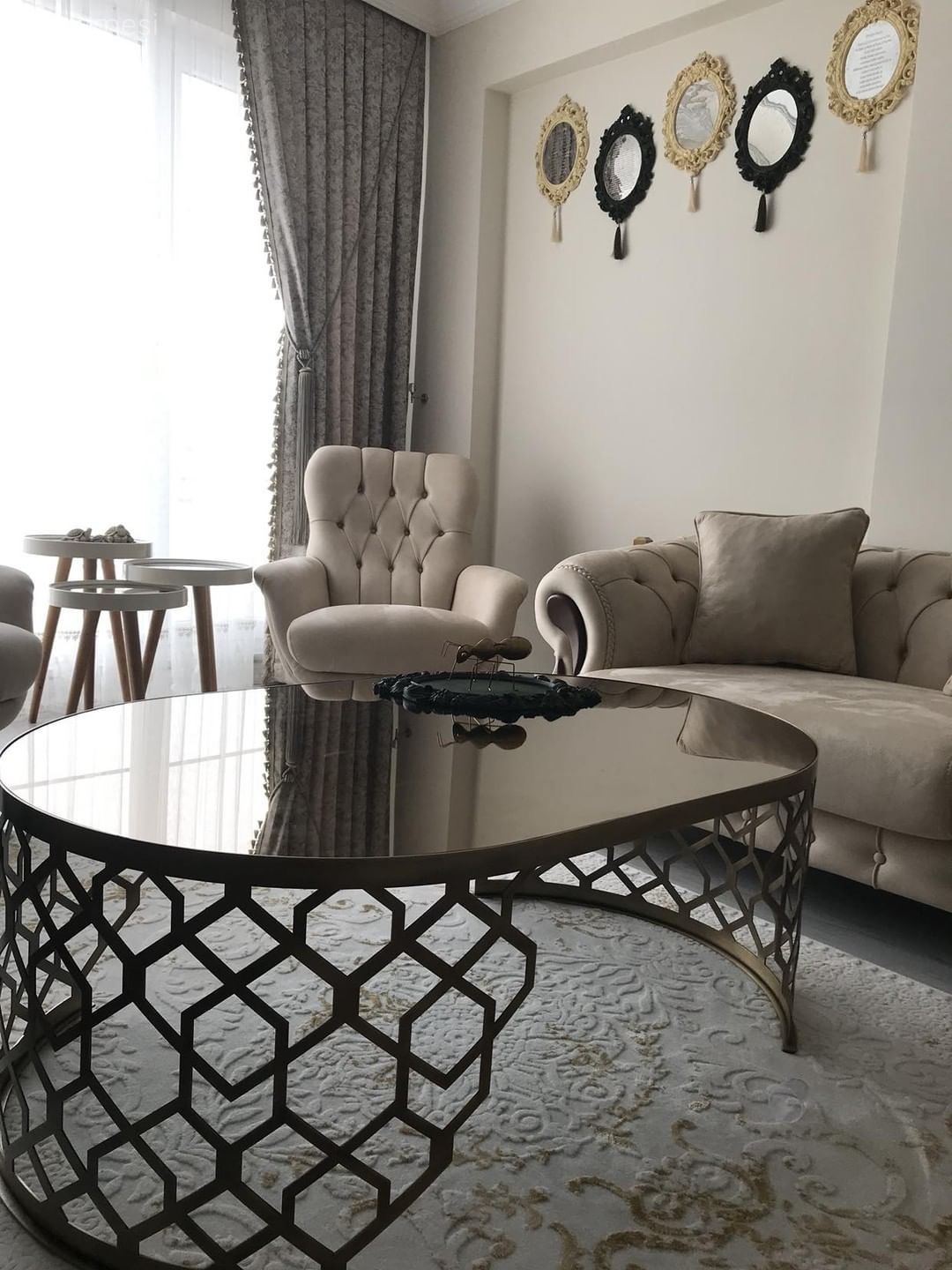 Bu Salonun Duvarları İlgiyi Üstüne Çekiyor!