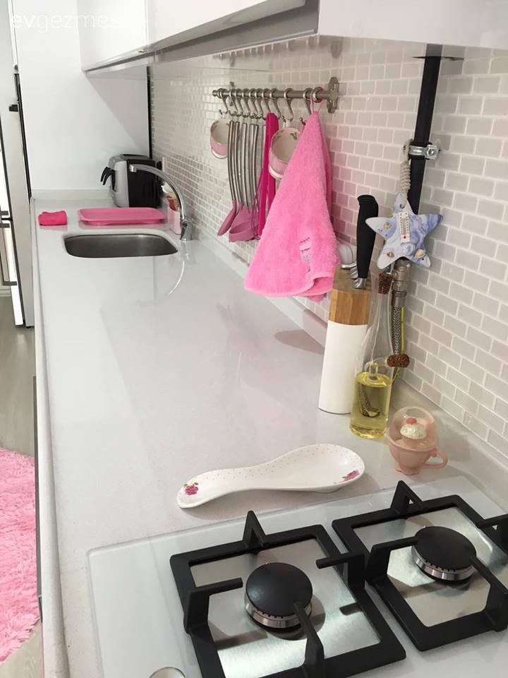 Büşra hanımın modern stilde tatlı ve cıvıl cıvıl evi..