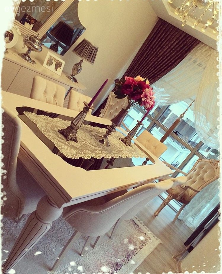 Dekoratif Objeler, Fon perde, Mutfak masası, Perde