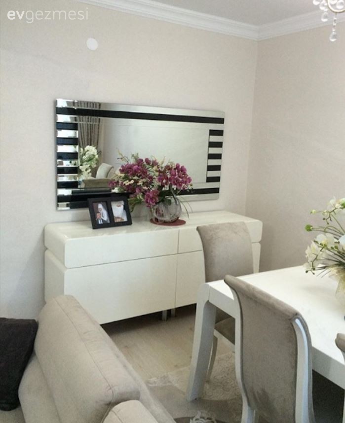 Duygu hanımın nötr renklerin hakimiyetinde konforlu ve dingin evi..