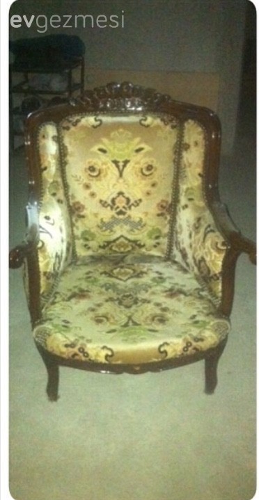 Merve hanımın yeni bir hayat verdiği annesinin koltukları.