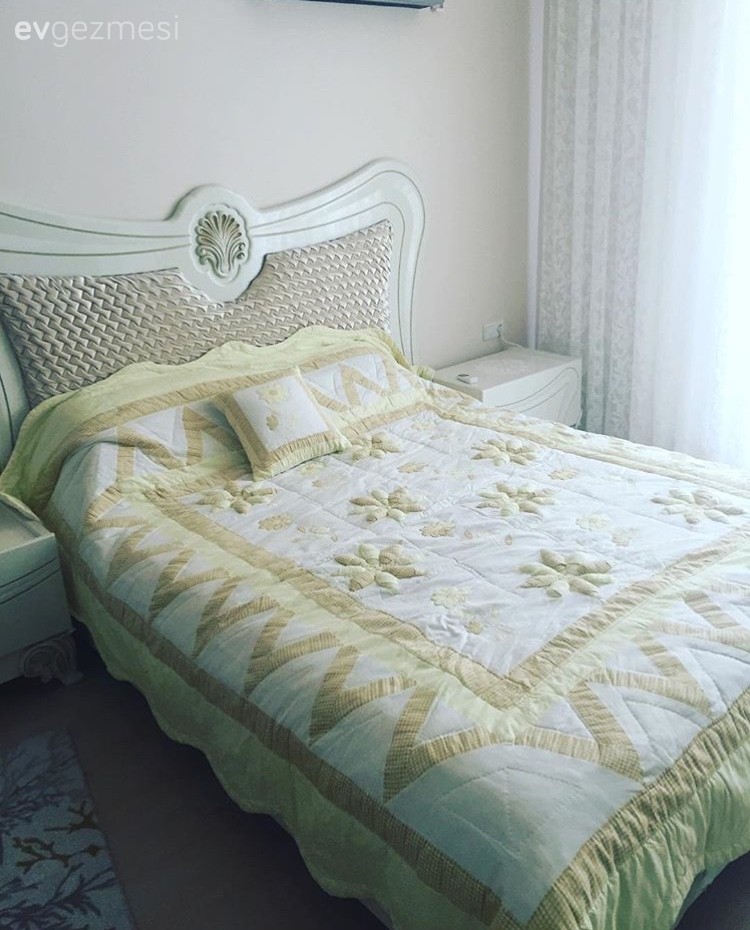 Krem, Yatak Odası, Yatak örtüsü