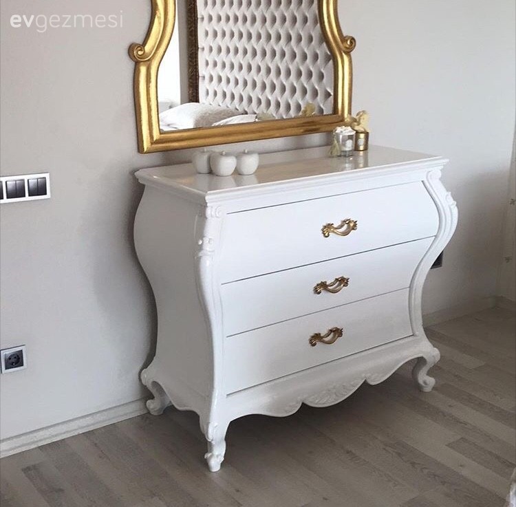 Elif hanımın modern ve klasiğin harmanı, şık ve keyifli evi.