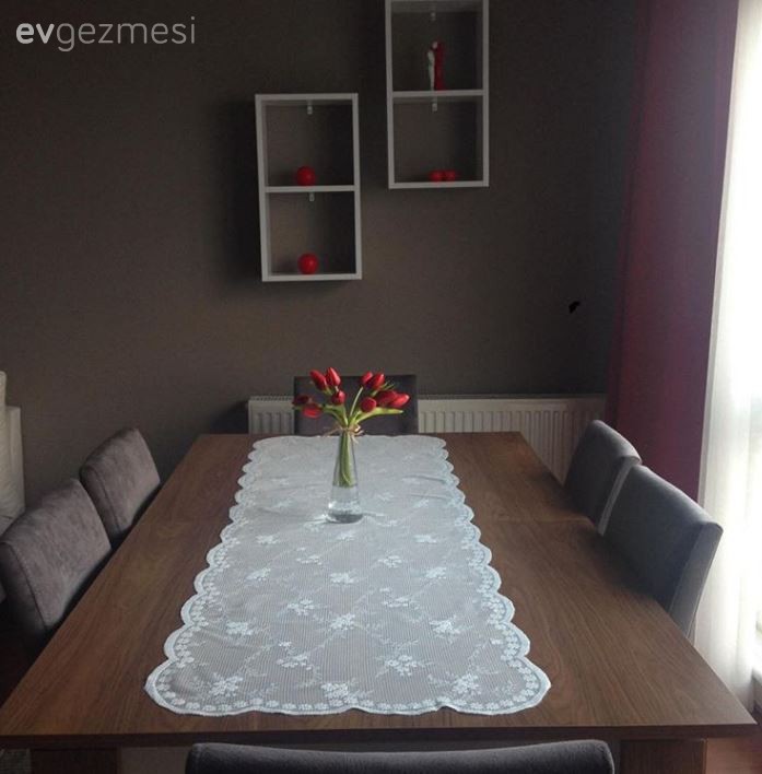 Safiye hanımın modern stilde, küçük ve samimi evi..