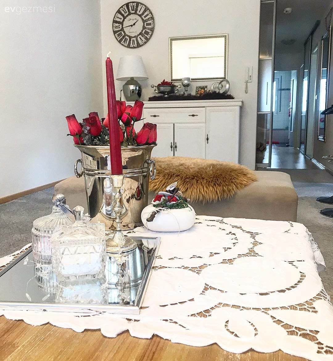 Kırmızı Detaylar Bu Eve Cazibe Katıyor