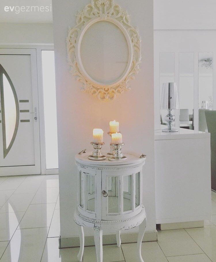 Antre, Ayna, Dresuar