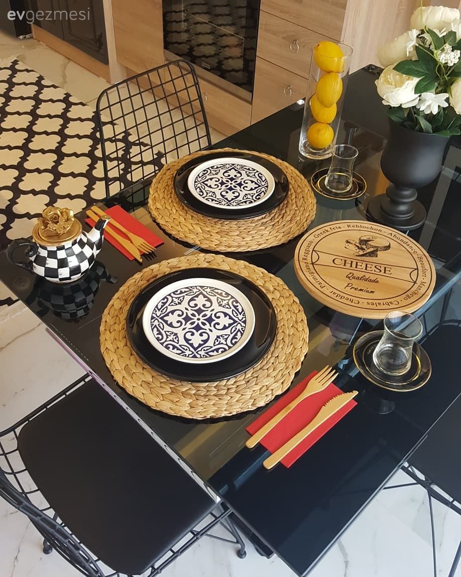 Sunum, Mermer masa, Mutfak