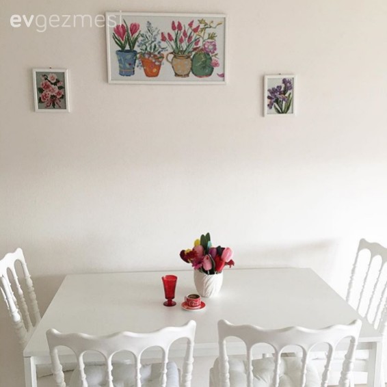 Beyaz mutfak, Mutfak, Mutfak masası