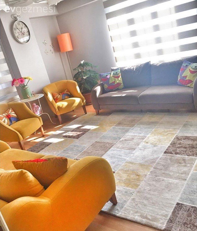 Toprak tonlar ve doğal materyallerle sıcak bir ev..